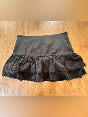 Zara Black Ruffled Mini Skirt